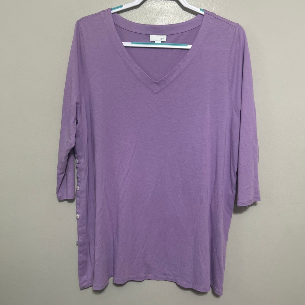 J. Jill Tunic Shirt XL Lavender Purple Side Button 3/4 Sleeve V-Neck Spring Chic